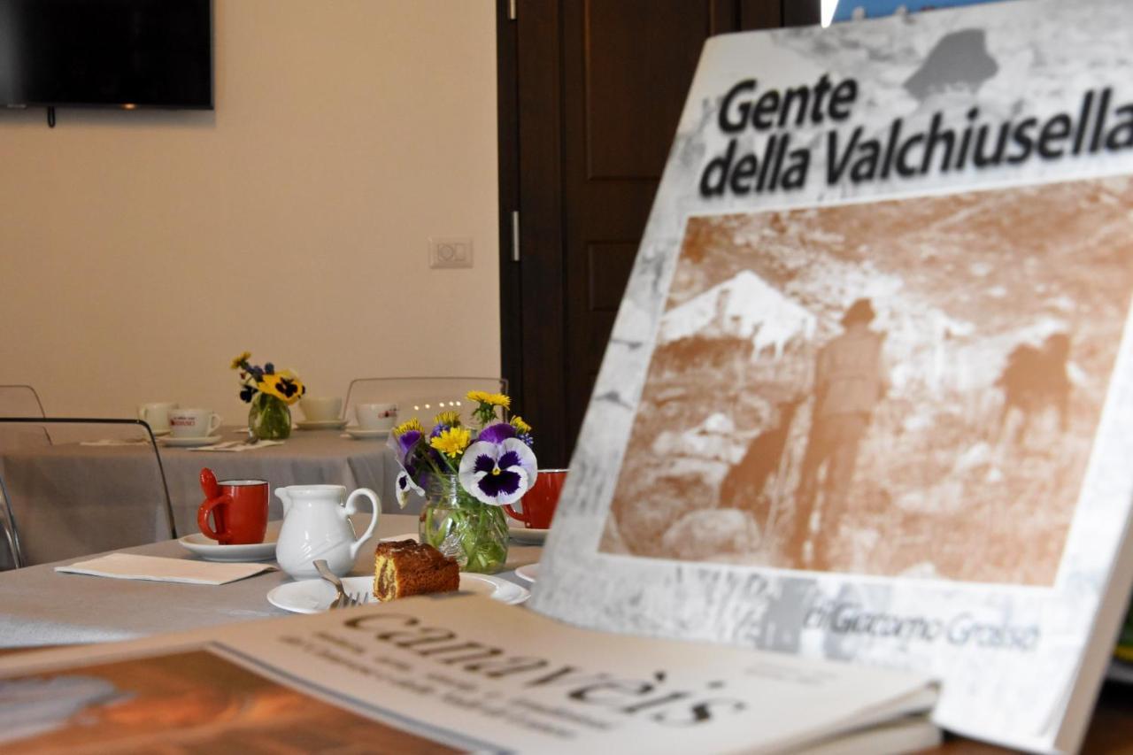 Favetto Family Ranch Bed and Breakfast Rueglio Εξωτερικό φωτογραφία