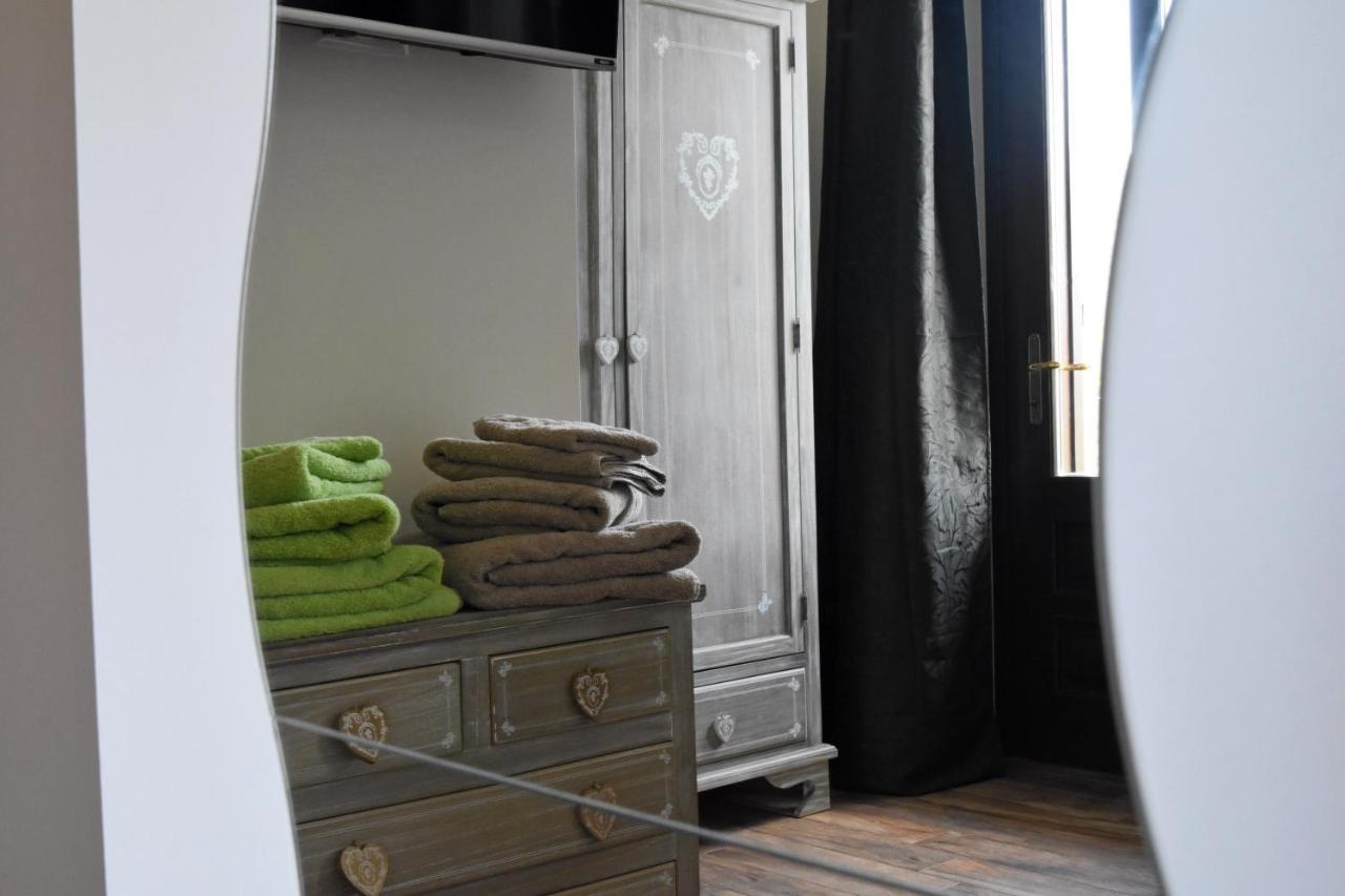 Favetto Family Ranch Bed and Breakfast Rueglio Εξωτερικό φωτογραφία